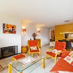Les Platanes I1 - 6 Pers - Centre Station Apartment *