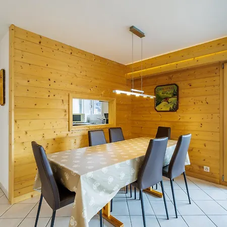 Les Platanes I1 - 6 Pers - Centre Station Apartment *